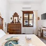 Guest house Domo Antico Borgo 3*