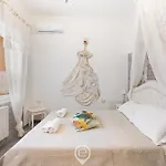 Guest house Domo Antico Borgo 3*
