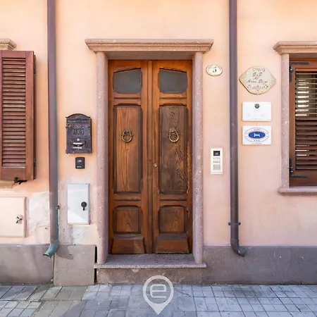 Domo Antico Borgo Pensión