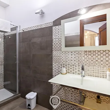 Estay - Domo Antico Borgo
