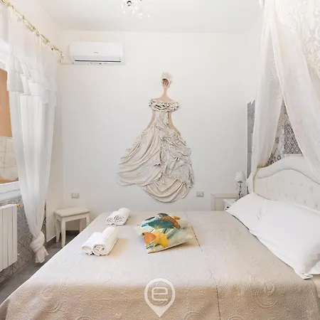 Pensjonat Estay - Domo Antico Borgo 3*